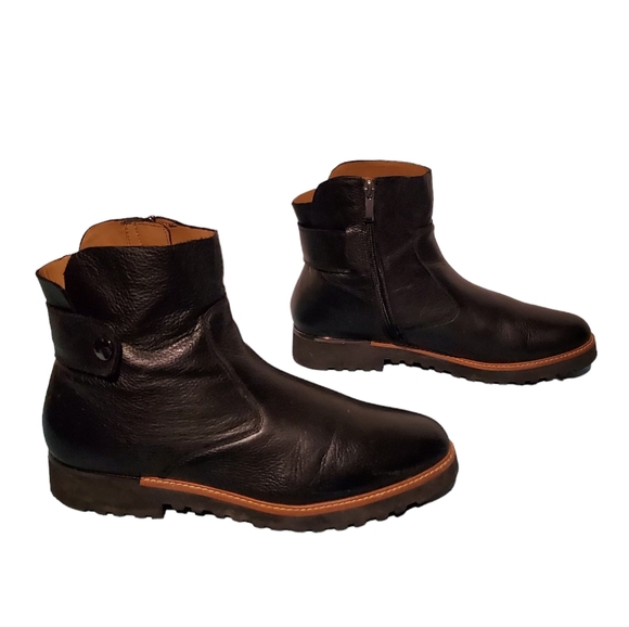 Franco Sarto Sleek Black Leather Zip-Up Moto Ankle Boots Women's Size 9.5M - Picture 2 of 9